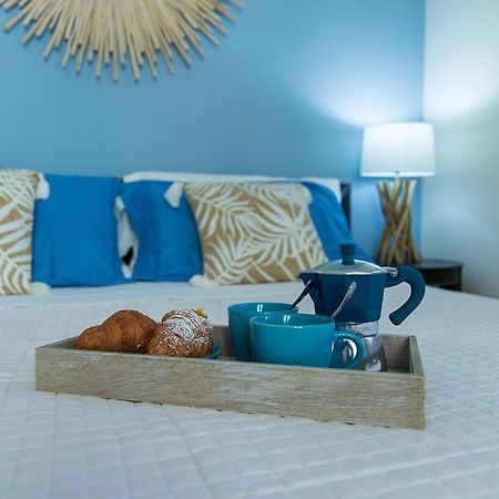 Zara D'Amare A Pesaro 10 Metri Dalla Spiaggia By Yohome Ngoại thất bức ảnh