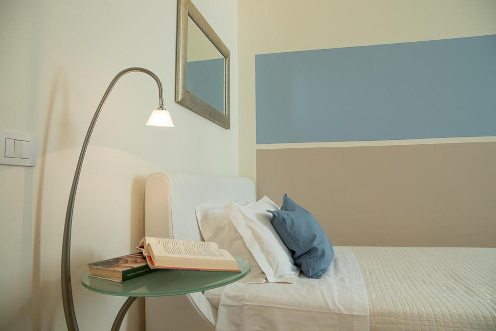 Zara D'Amare A Pesaro 10 Metri Dalla Spiaggia By Yohome Ngoại thất bức ảnh
