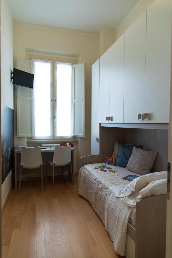 Zara D'Amare A Pesaro 10 Metri Dalla Spiaggia By Yohome Ngoại thất bức ảnh